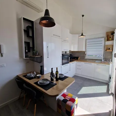 Mak & Lux - Sea & Sunset View