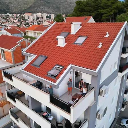 Mak & Lux - Sea & Sunset View