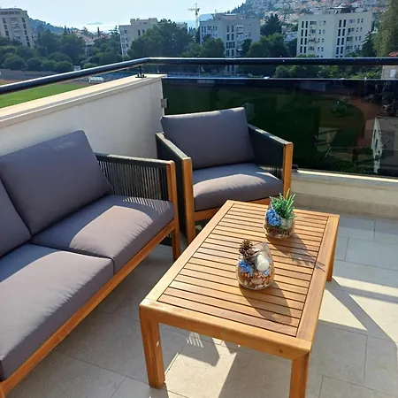 Mak & Lux - Sea & Sunset View *