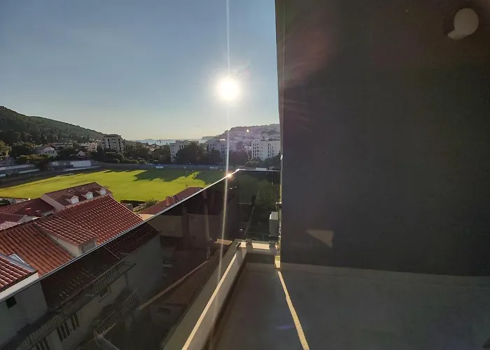 Mak & Lux - Sea & Sunset View Apartman