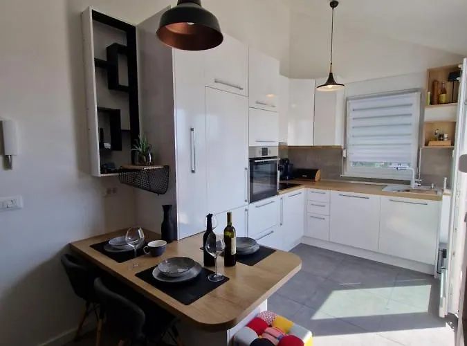 Mak & Lux - Sea & Sunset View