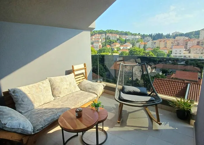 Mak & Lux - Sea & Sunset View *