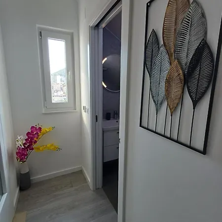 Mak & Lux - Sea & Sunset View Appartamento *