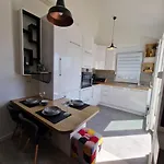 Mak & Lux - Sea & Sunset View Apartman